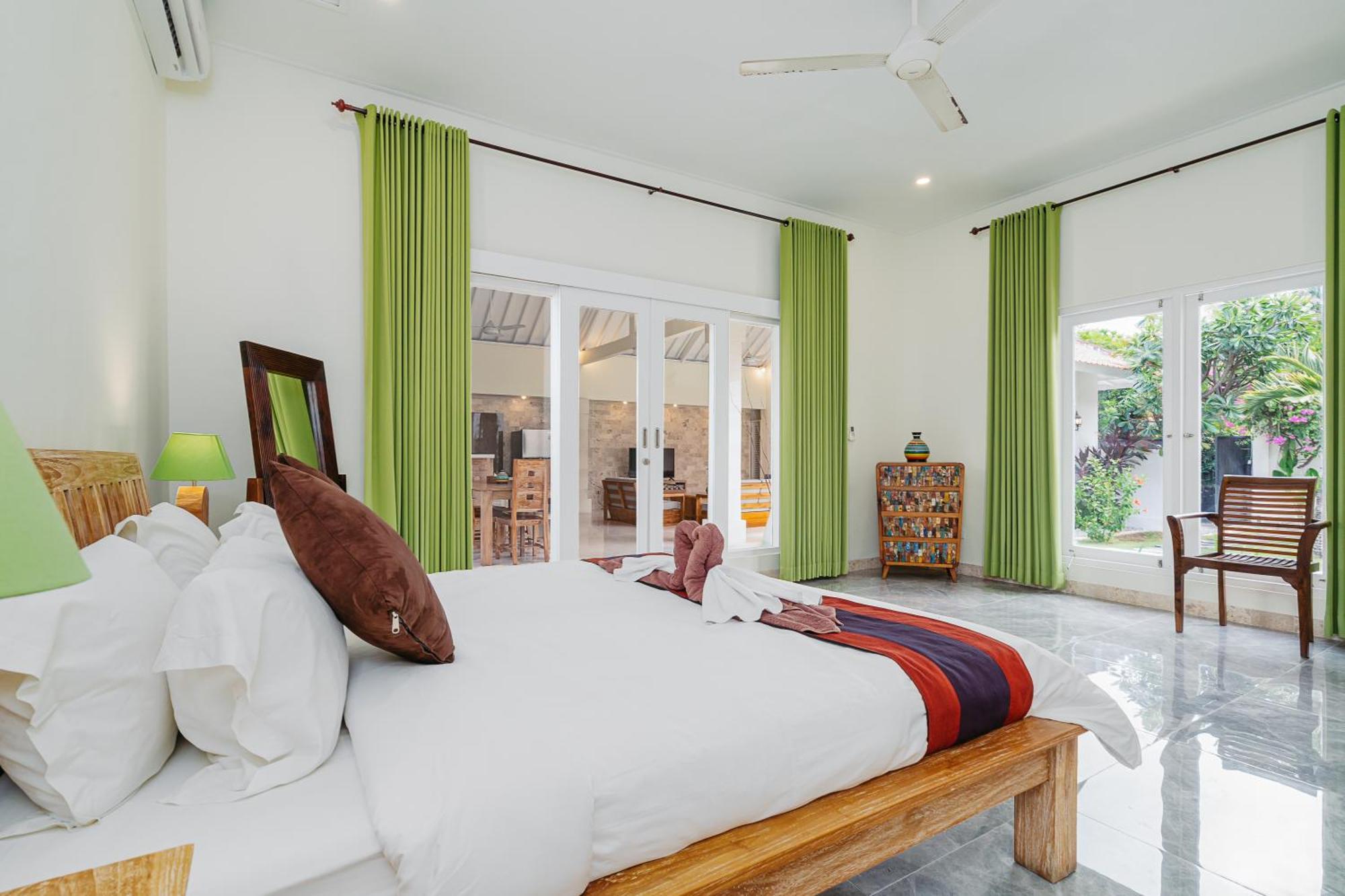 Green Garden Seminyak Villa Luaran gambar